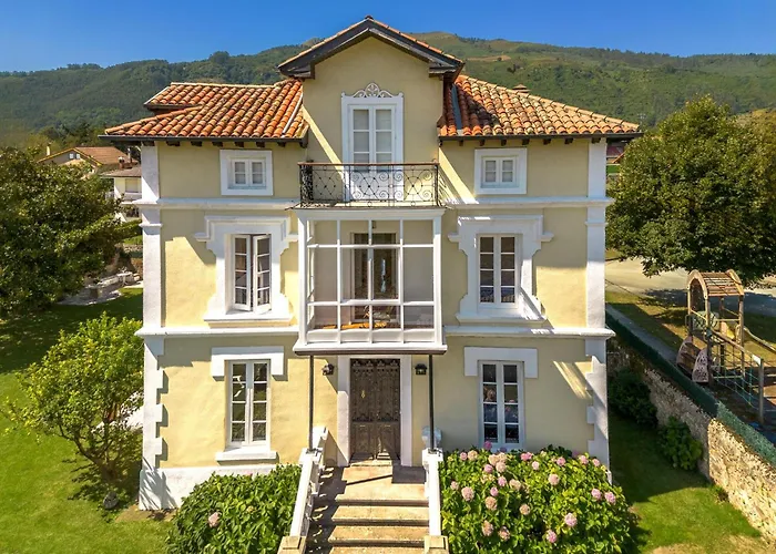 別荘 Espectacular Casona Indiana Santiurde de Toranzo